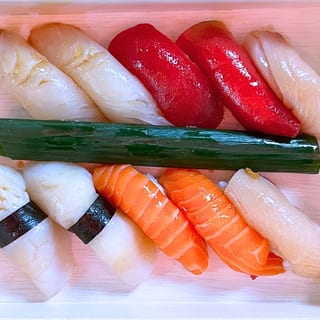 10 pcs Sushi Set